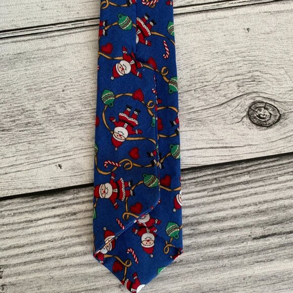Vintage Christmas Tie Blue Red Santa Xmas Classic Necktie Handmade Vintage 80s - Picture 5 of 8